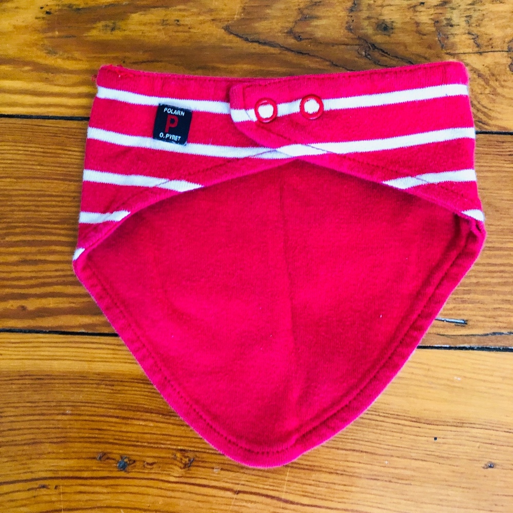Polarn O. Pyret bib/scarf